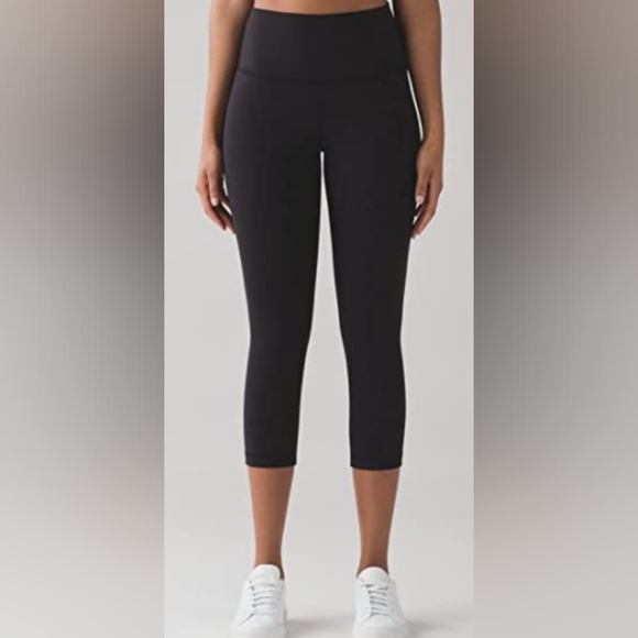 lululemon athletica Pants - Lululemon Women's Wunder Under Crop Leggings 21" inseam, size 4 in dark gray